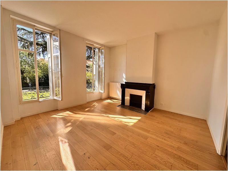 Villa - 289 m² - 6 pièces