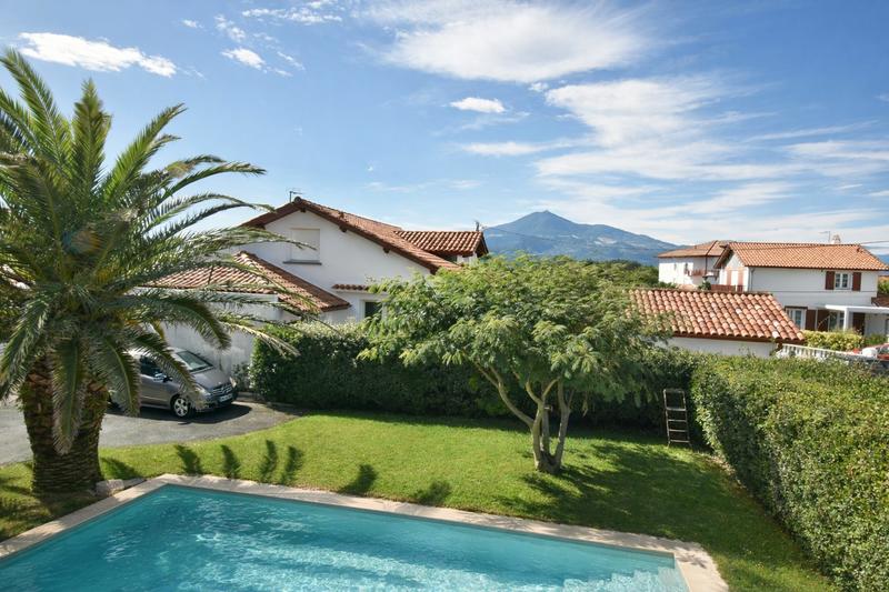 Villa - 215 m² - 7 pièces