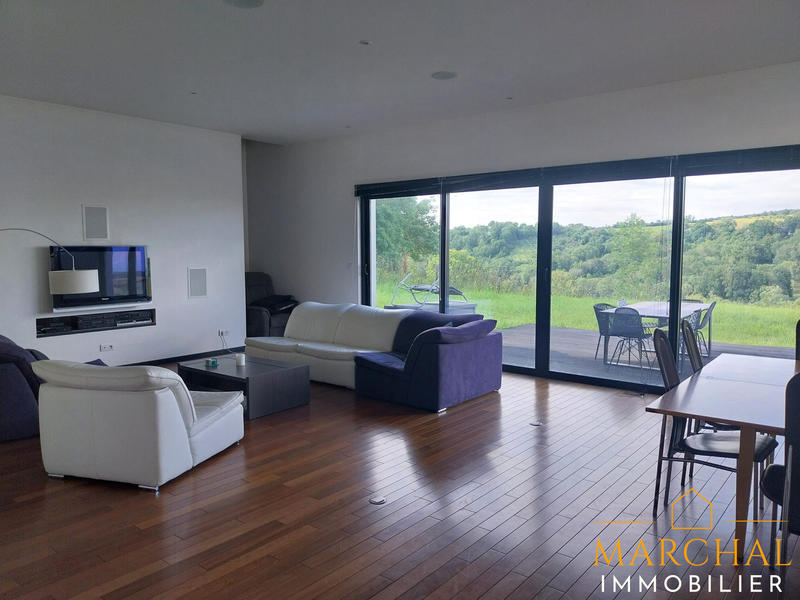 Villa - 206 m² - 6 pièces