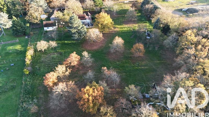 Maison - 200 m² - 11 pièces