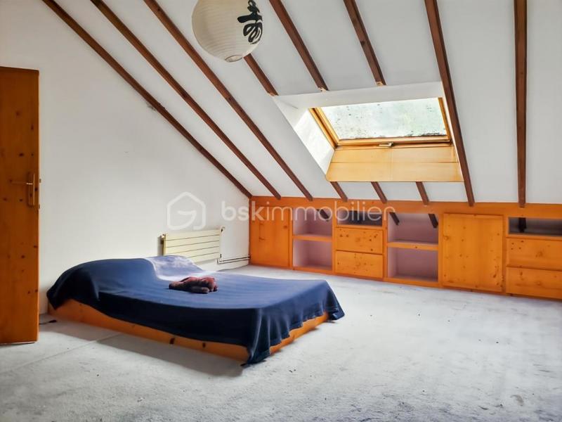 Maison en pierre - 200 m² - 9 pièces