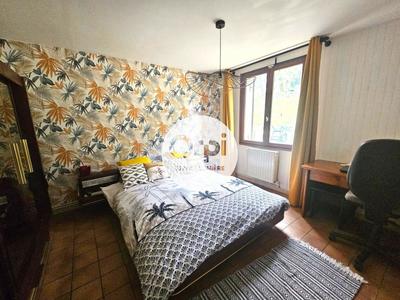 Maison - 151 m² - 6 pièces