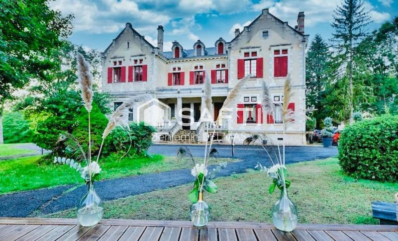 Château - 464 m² - 12 pièces