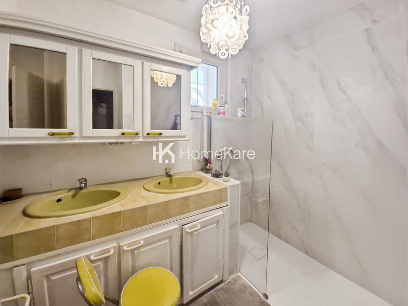 Maison - 110 m² - 4 pièces