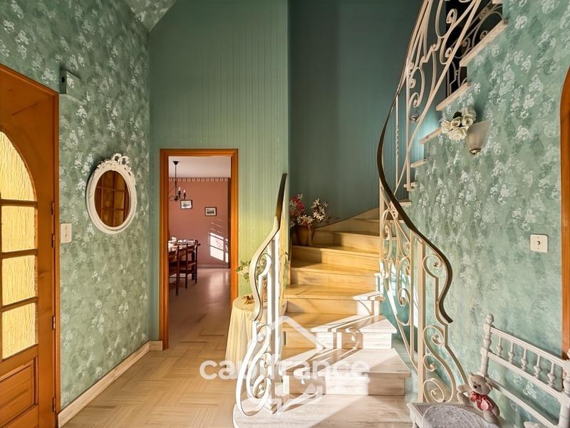 Maison - 146 m² - 6 pièces