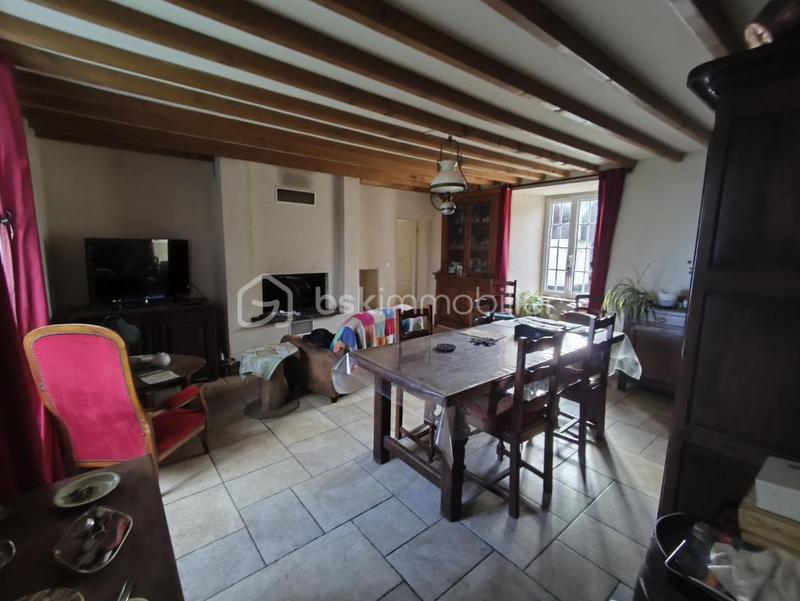 Maison - 245 m² - 7 pièces