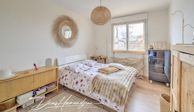 Appartement - 100 m² - 4 pièces