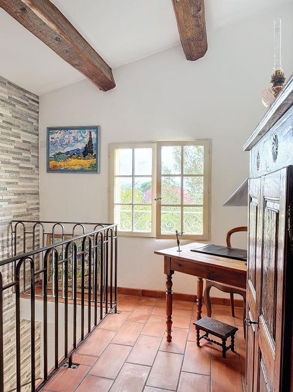 Maison - 210 m² - 6 pièces