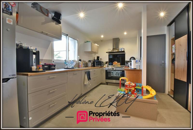 Maison - 102 m² - 5 pièces