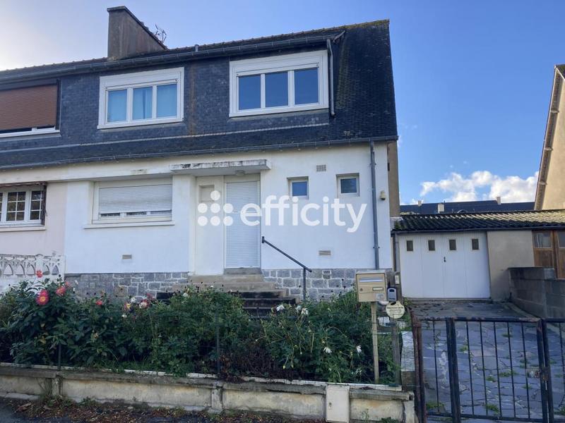 Maison - 96 m² - 5 pièces