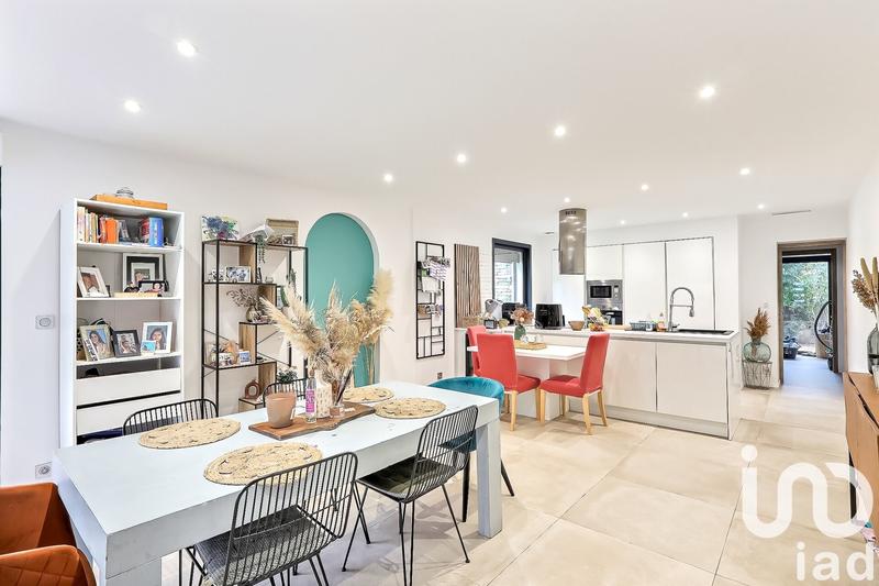 Maison - 139 m² - 5 pièces