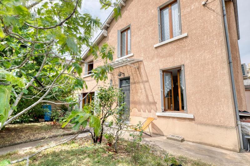 Maison - 165 m² - 6 pièces