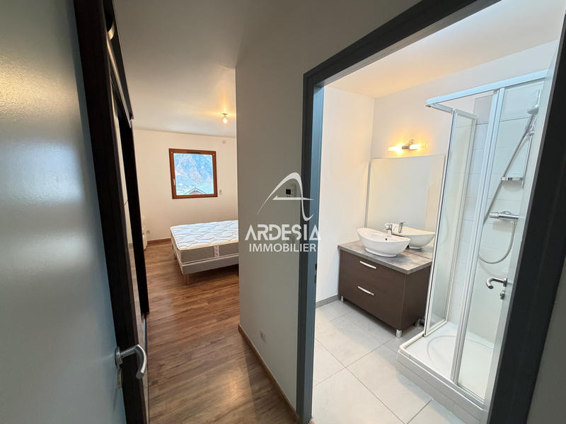 Appartement - 93 m² - 3 pièces