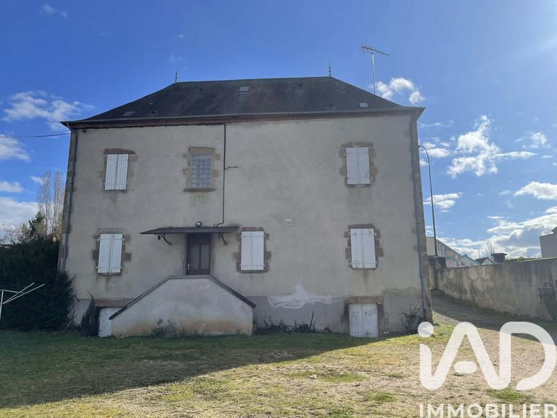 Maison - 182 m² - 10 pièces