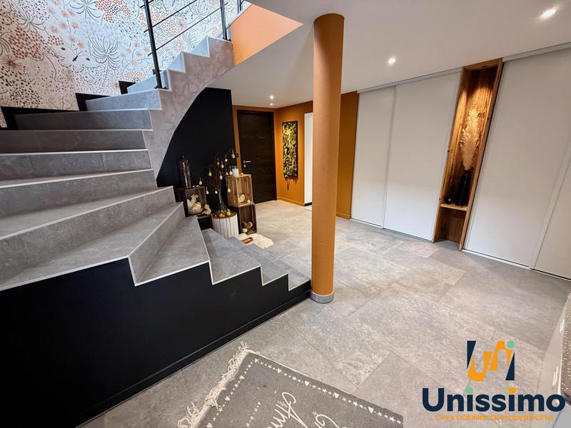 Maison - 150 m² - 5 pièces