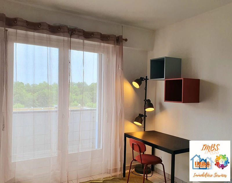 Appartement - 122 m² - 1 pièce