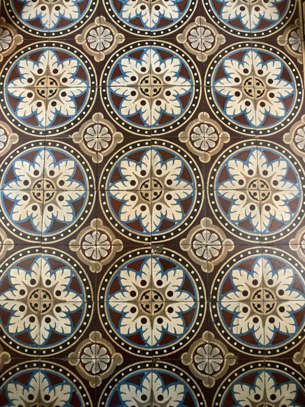 Maison - 230 m² - 9 pièces