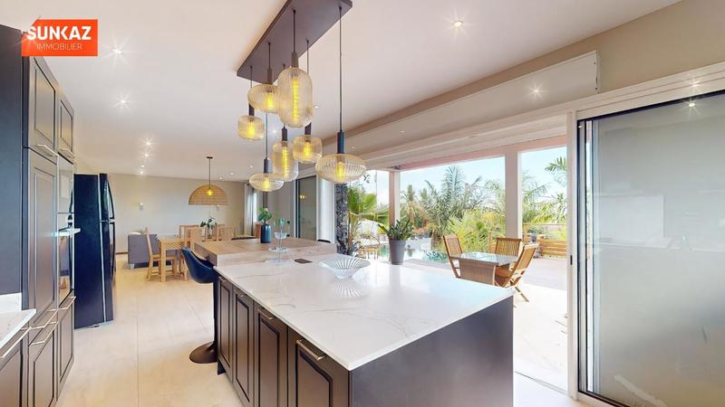 Maison - 178 m² - 6 pièces