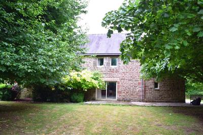 Maison - 274 m² - 11 pièces