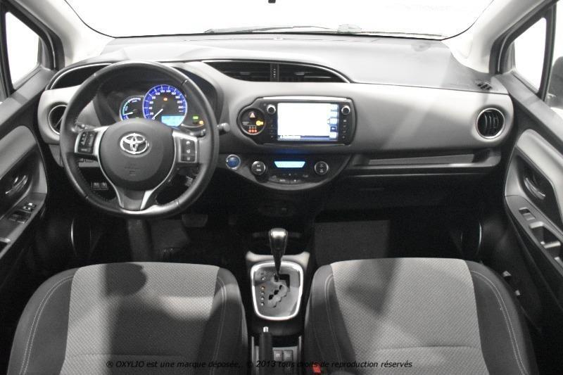 Toyota Yaris III (3) Hybrid 100h France Business Cvt 5 Pt