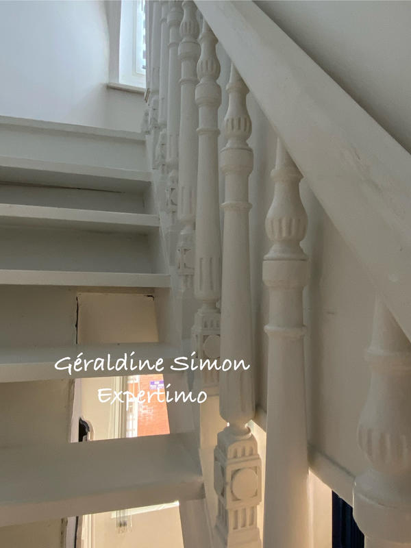 Maison - 210 m² - 7 pièces