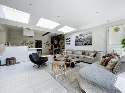 Maison - 184 m² - 8 pièces