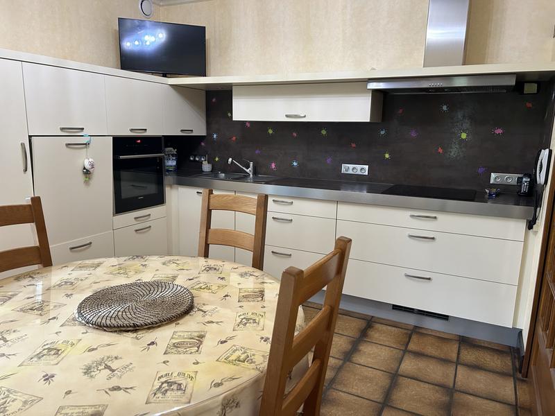 Maison traditionnelle - 213 m² - 7 pièces