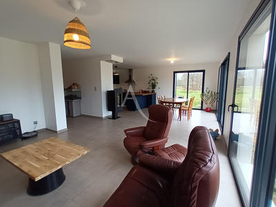 Maison - 118 m² - 5 pièces