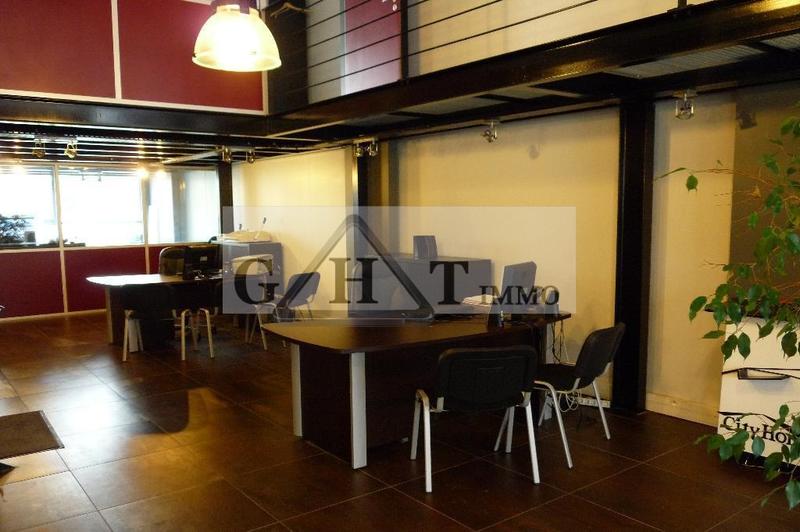 Bureau - 251 m²