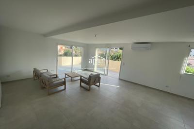 Appartement - 94 m² - 4 pièces