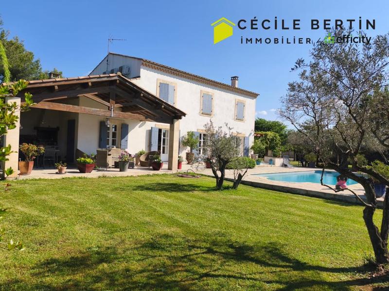 Mas - 198 m² - 7 pièces