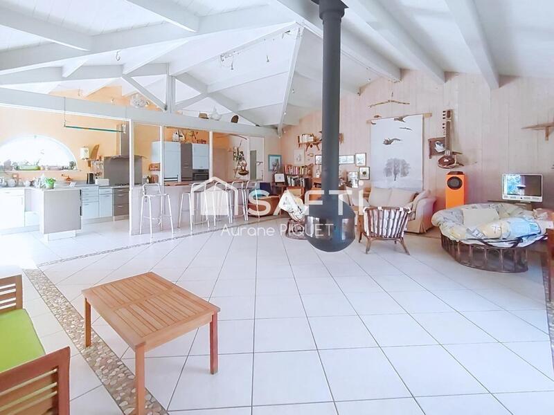 Maison - 150 m² - 4 pièces