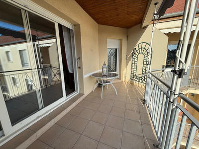 Appartement - 93 m² - 3 pièces