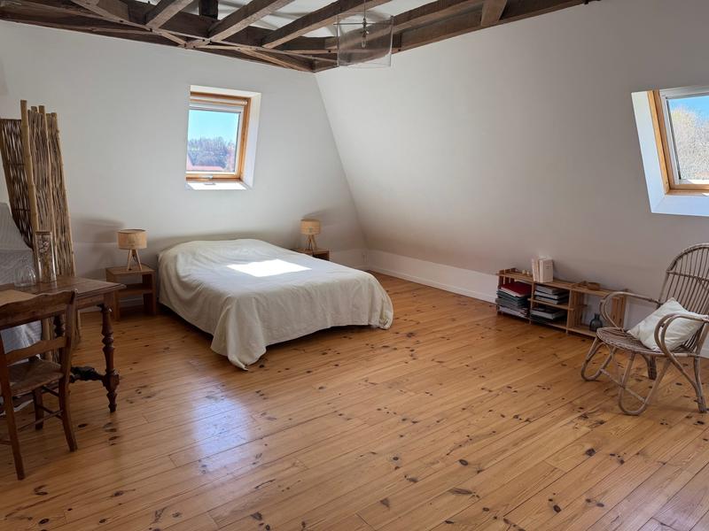 Maison - 445 m² - 10 pièces