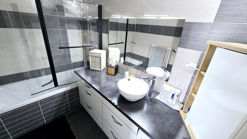 Appartement - 84 m² - 4 pièces