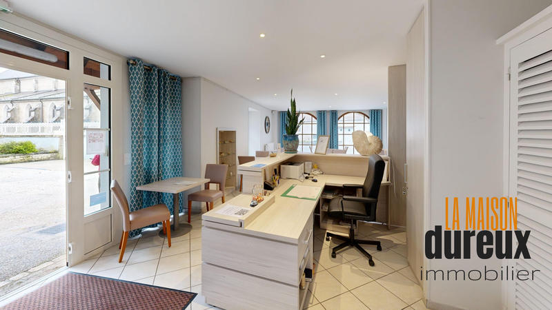 Fonds de commerce - 763 m²