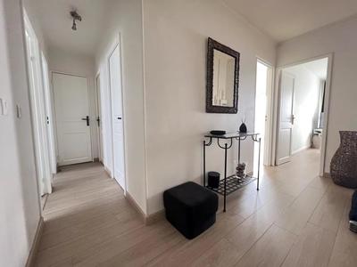 Appartement - 79 m² - 4 pièces