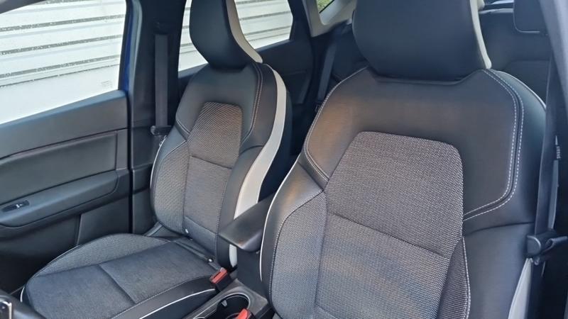 Renault Captur E-Tech 145 - 21 Intens