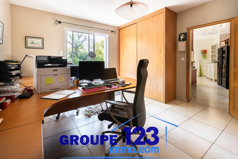 Maison - 286 m² - 7 pièces