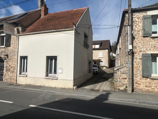 Maison de village - 95 m² - 4 pièces