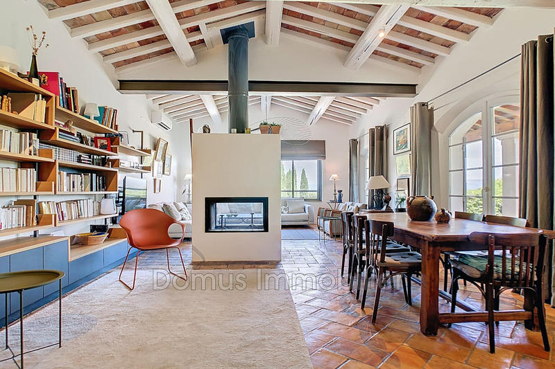 Villa - 189 m² - 6 pièces