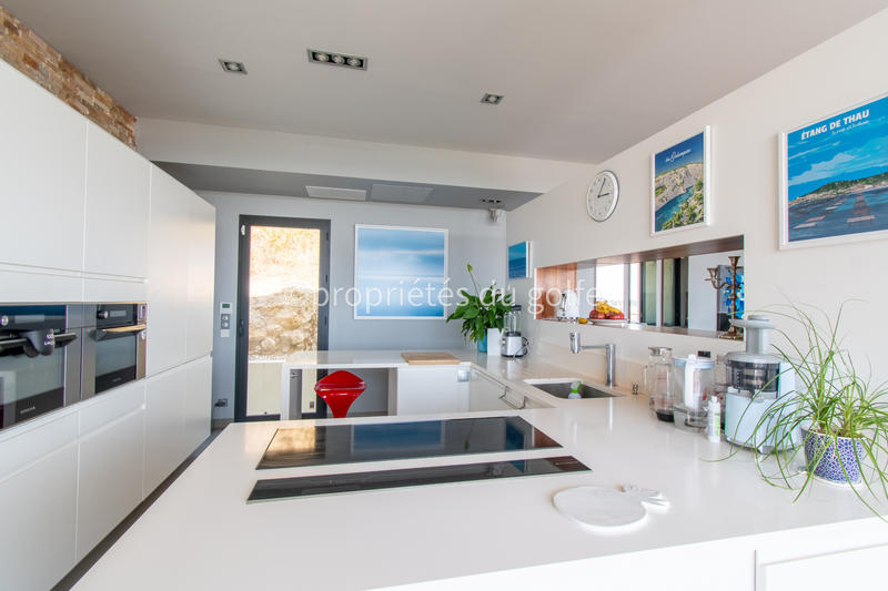 Maison - 204 m² - 5 pièces