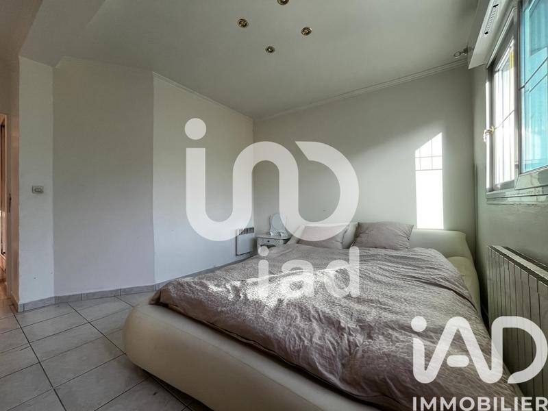 Maison - 215 m² - 7 pièces