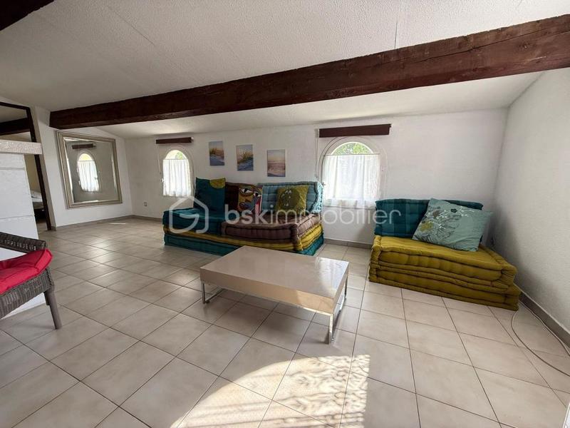 Propriété - 200 m² - 4 pièces