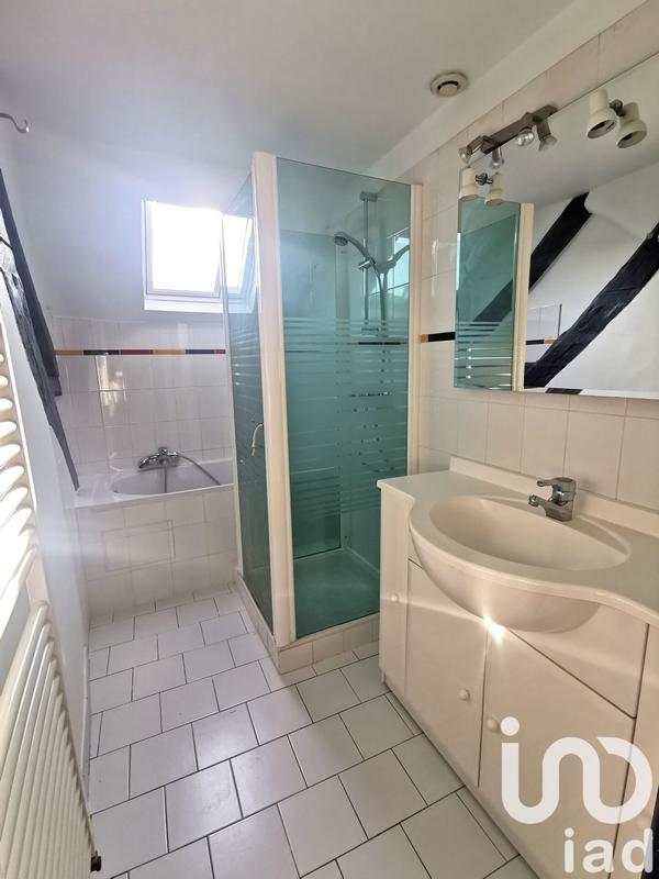 Maison - 177 m² - 8 pièces