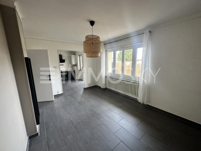 Immeuble - 210 m² - 12 pièces