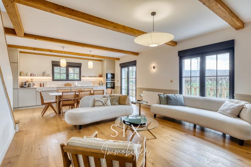 Maison - 163 m² - 7 pièces