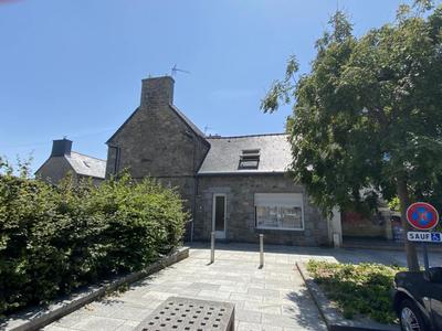 Immeuble - 215 m² - 12 pièces