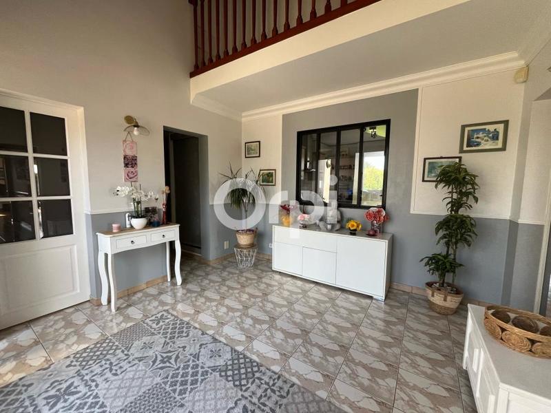Maison - 185 m² - 5 pièces