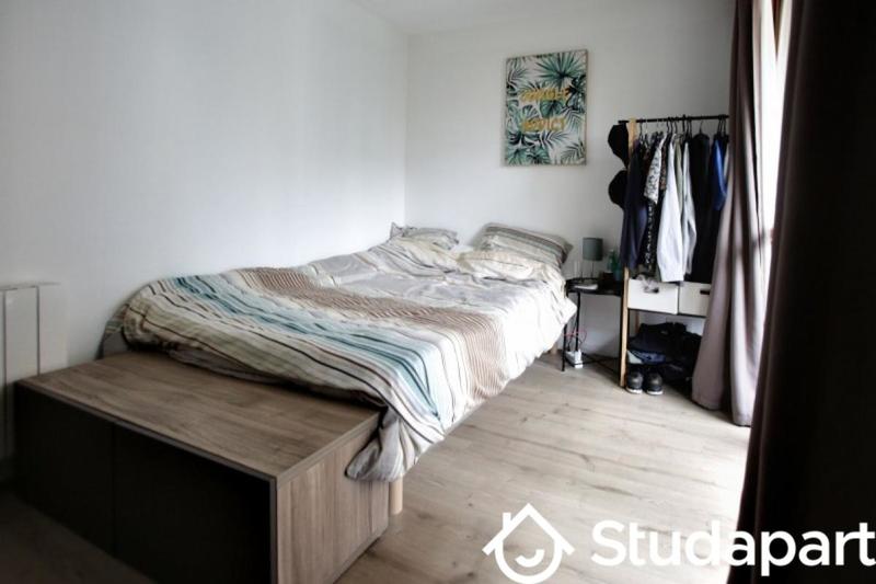 Chambre - 12 m² - 1 pièce